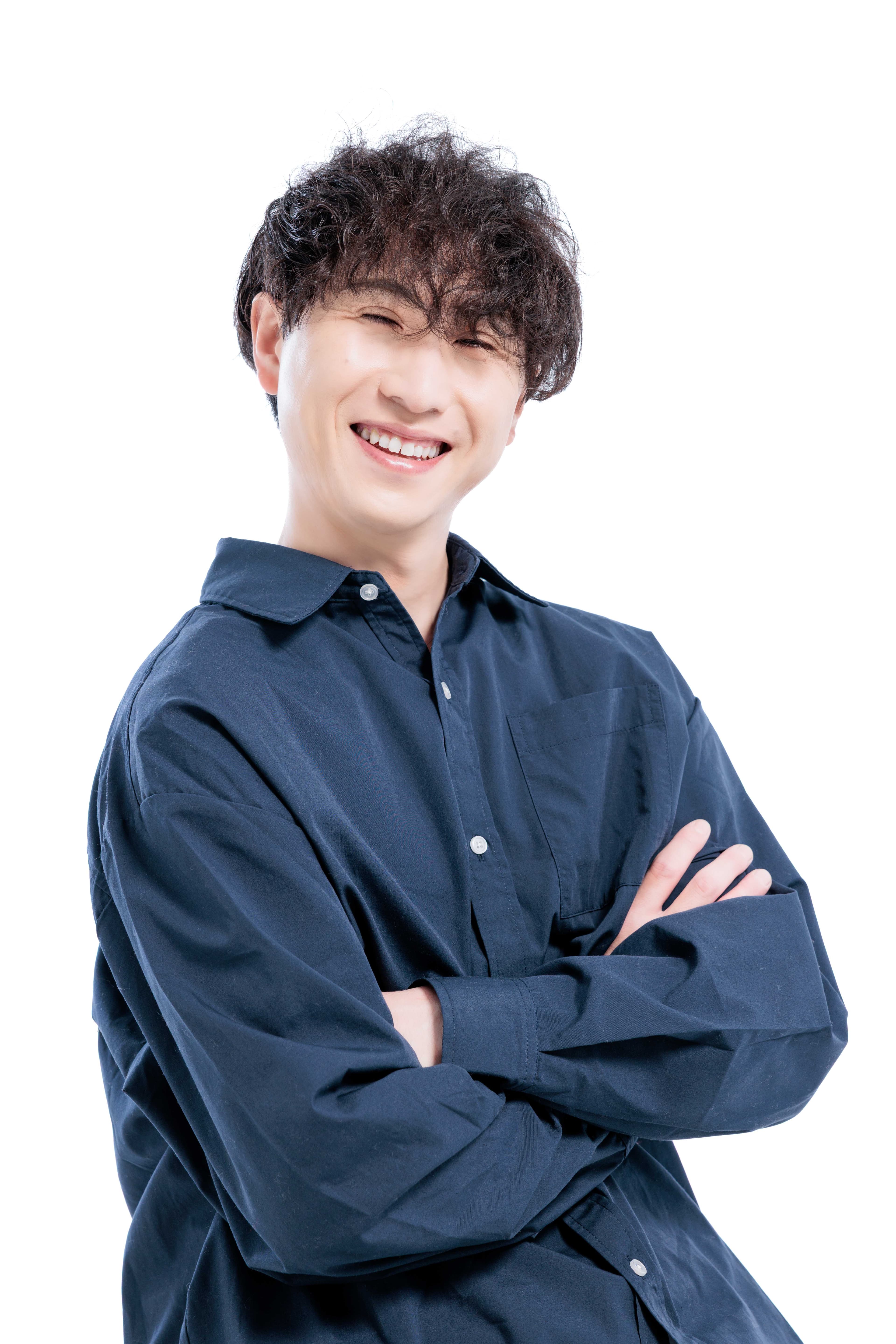 三品 建